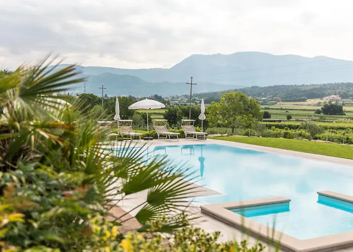 Borgo Marognole 3* Caprino Veronese